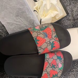 Gucci Pool Slides